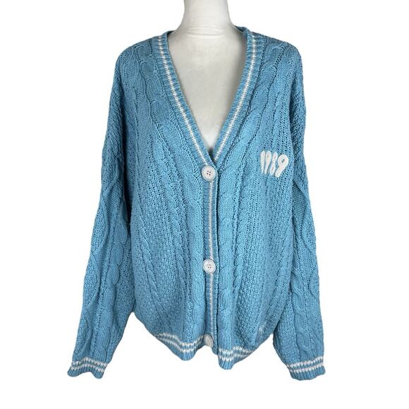 Taylor Swift 1989 Blue Cardigan Authentic Blue White Seagull Size XL / 2XL - Picture 1 of 9
